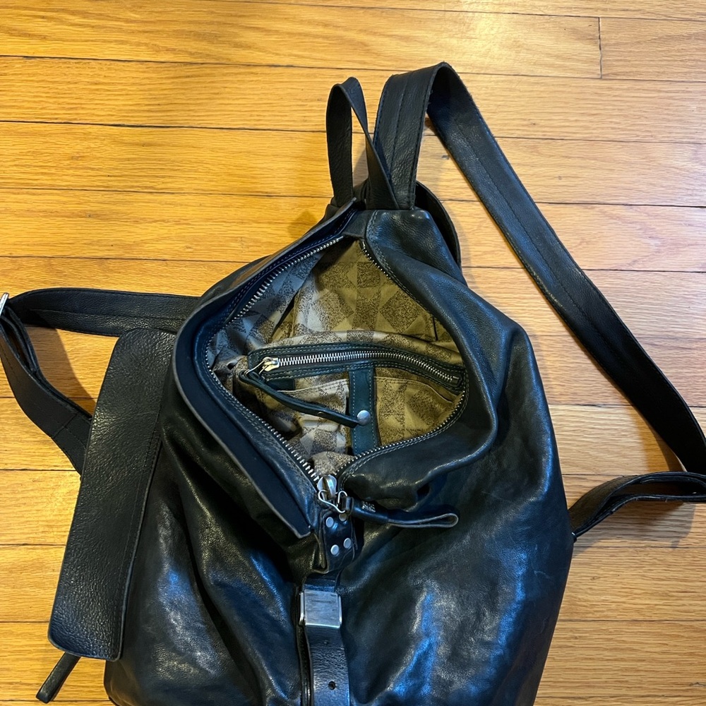 A.S. 98 Black Leather Backpack - Picture 6 of 7